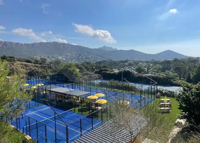 Dans Un Cadre D'exception, Vue Panoramique A Agay Cote D'azur, Village Cap Esterel, 2 Chambres, Avec Jardin, Golf, Climatisation, Wifi, 5 Piscines * Saint-Raphaël