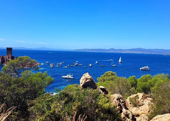 Dans Un Cadre D'exception, Vue Panoramique A Agay Cote D'azur, Village Cap Esterel, 2 Chambres, Avec Jardin, Golf, Climatisation, Wifi, 5 Piscines Daire Saint-Raphaël